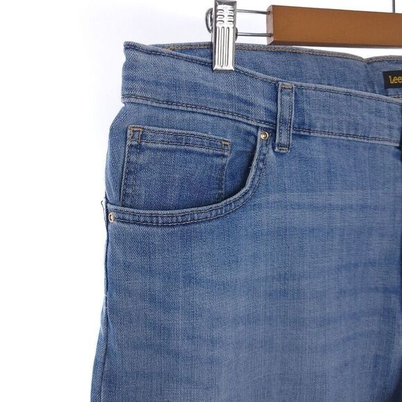 Lee Mid Rise Straight Leg Relaxed Fit Womens 18 Medium Blue Jeans - Picture 4 of 14